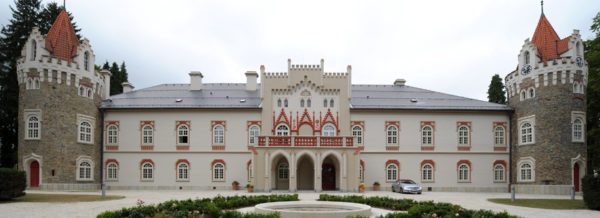 Soutěž, ubytování pro 2 osoby na 3 dny v nejluxusnějším královském apartmá Chateau Herálec