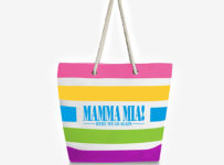 Vyhraj 2 lístky do kina a plážovú tašku Mamma Mia!