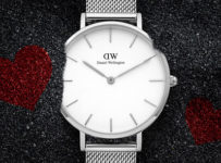 Valentínska súťaž o značkové hodinky Daniel Wellington Classic Petite Sterling DW00100164