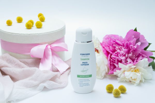 Súťaž o 3x Forforin Clinical Šampón proti lupinám – mastné lupiny