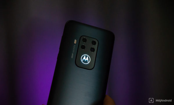 Súťaž o aktuálnu vlajkovú loď od Motoroly smartfón Motorola one zoom