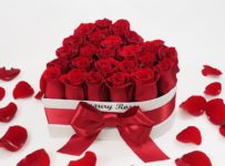 Súťaž o srdcový box živých ruží od Luxury Roses