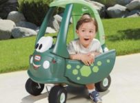 Súťaž o Little Tikes autíčko Cozy Coupe Dino