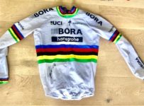 Súťaž o cyklistický dres Petra Sagana s jeho podpisom