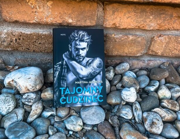 Súťaž o 2 knihy Tajomný cudzinec