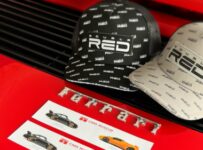 Súťaž o 2 šiltovky a 2 vstupy do Double Red Cars Museum