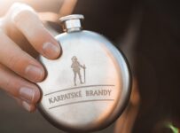 Súťaž o ploskačku s logom Karpatské brandy