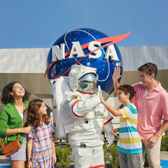 Hrajte rodinný výlet do vesmírneho centra v USA