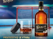 Súťaž o 5x fľašu hokejovej limitky Božkov Republica Exclusive